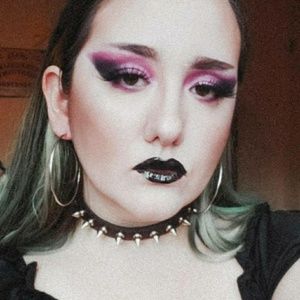 Meet your Posher, Sonia